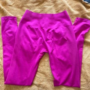 Pink amplify by alphalete